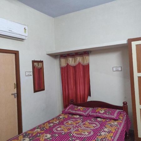Srb Residency Hotell Tiruvannāmalai Exteriör bild