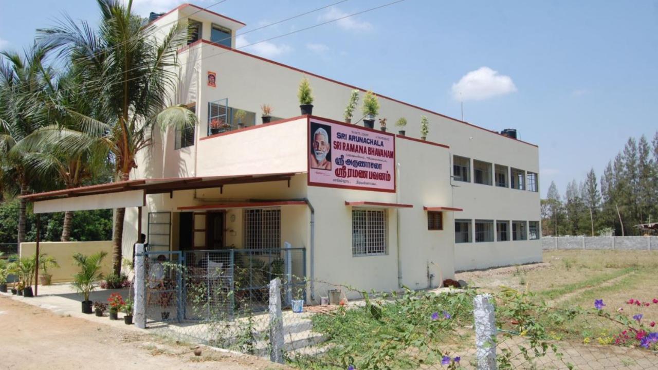 Srb Residency Hotell Tiruvannāmalai Exteriör bild